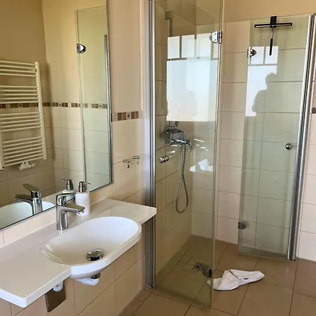 Urlaubstraeume-am-meer-wohnung-6-8-9808 * Кюлунгсборн